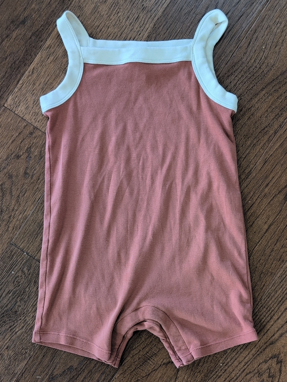 Hanna Andersson Rust One-Piece Romper with Cream Trim
